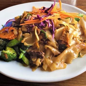 Drunken Noodle (Pad Kee Mao) 