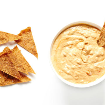 Chips w/ Hummus