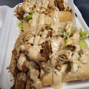 Smokey Chicken Po-Boy