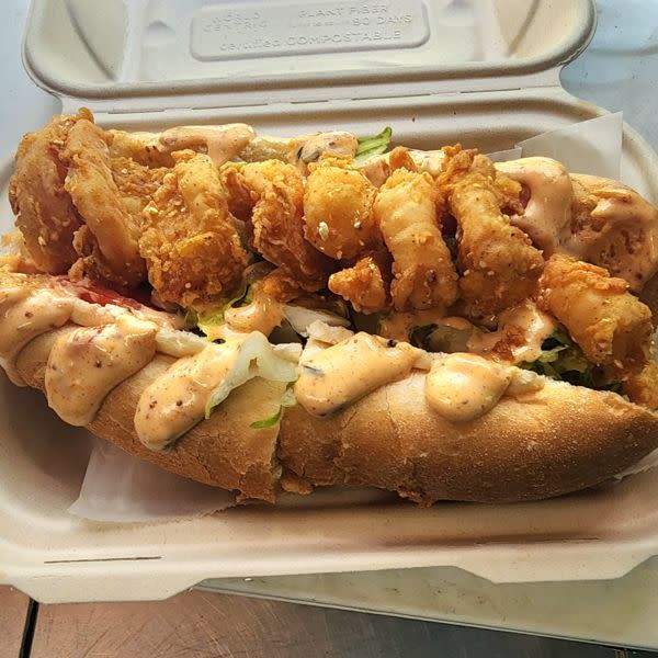 "La Mediatrice" Shrimp Po-Boy