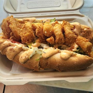 "La Mediatrice" Shrimp Po-Boy