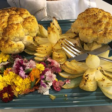 Roasted  cauliflower  & Lotus peddle onions 