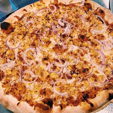 BBQ CHICKEN PIZZA