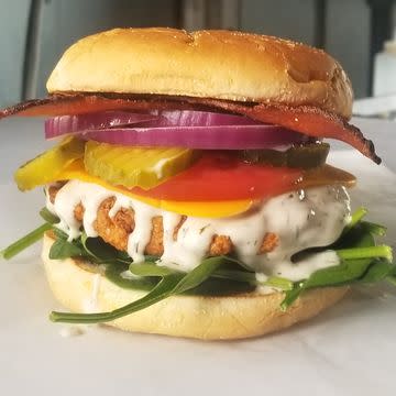 CheddR ChiKn Bacun Ranch w/ Fries 