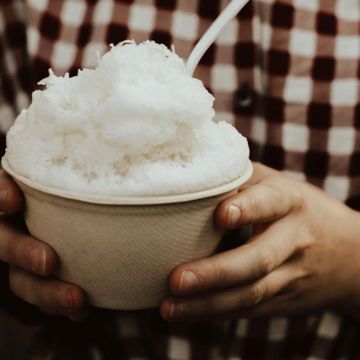Vanilla Toasted Coconut Snoball