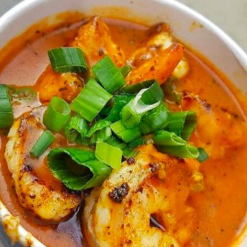 Etouffee (Ey-too-fey)