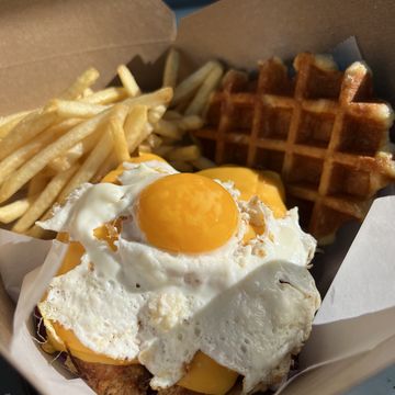 Egg-N-Waffle