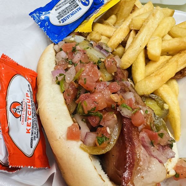 El Paisa Hot Dog w/ Fries 
