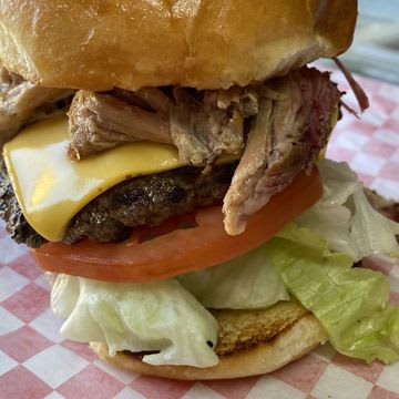 Smokehouse Burger w/ Fries