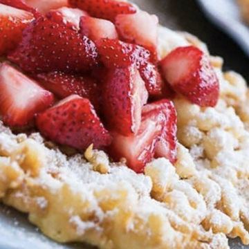 Strawberry Funnel Cakes 