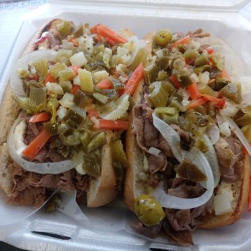 Italian Beef (pic. shown with 2...only receives 1 sandwich per customer)