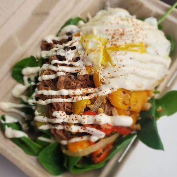 Garlic Philly Brisket Salad 