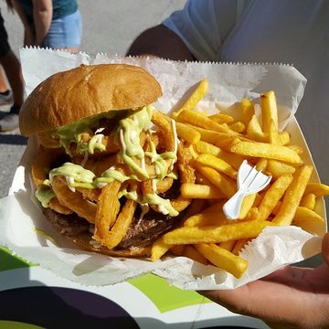 La Brava Burger