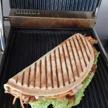 Chicken sandwich 