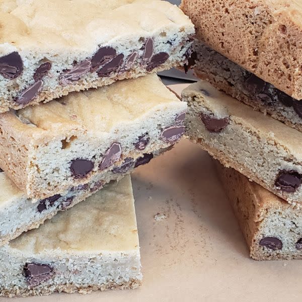 Ghirardelli Double Chocolate Chip Blondie