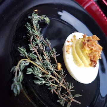 Deviled Eggs Chicken Cracklin 