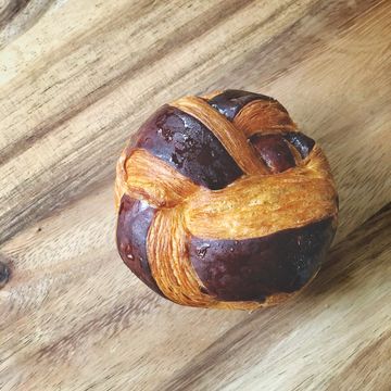 Chocolate Croissant Knot