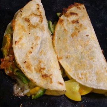 Grande Quesadilla