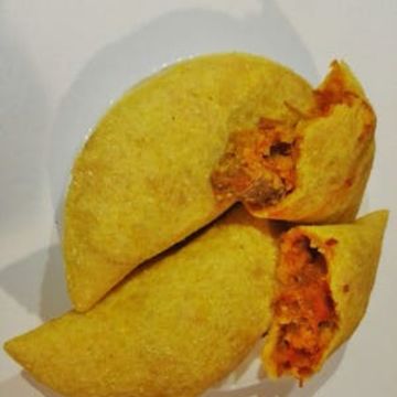 Chicken & Meat Pastries (Empanadas de Pollo y Carne) 