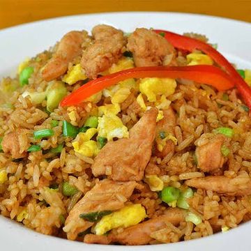 Chicken Fried Rice (Chaufa de Pollo) 