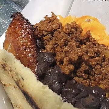 AREPA - CHORIZO
