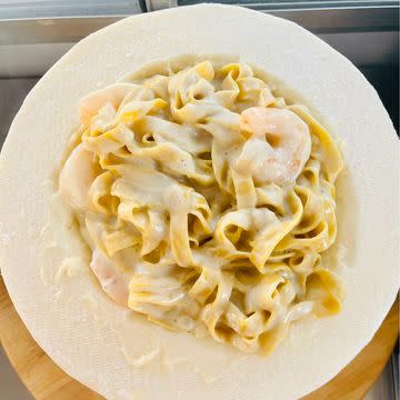 Fettuccine Shrimp Alfredo