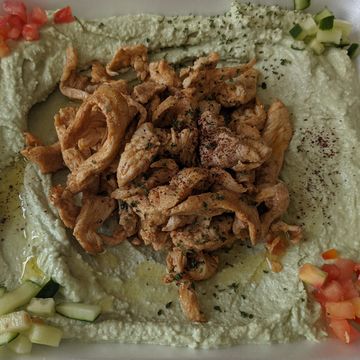 Hummus w/ Chicken Shawarma
