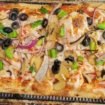 Fly Vegetarian Pizza