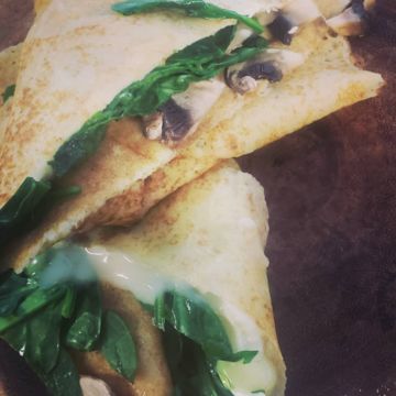 Brie Cheese & Spinach 