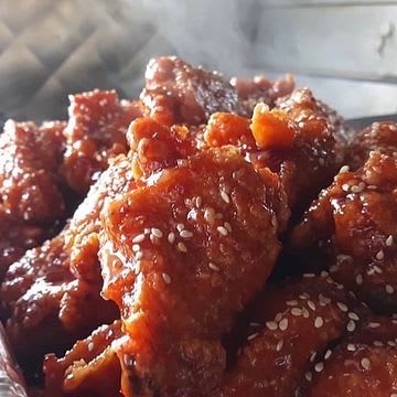 Party Wings