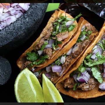 Three Tacos Dorados 