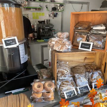 Apple cider donuts