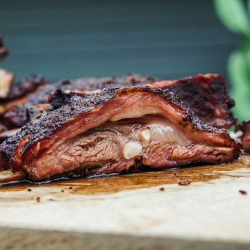 ALABAMA ALI pecan wood smoke lamb ribs