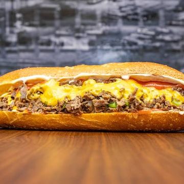 NEW YORK STYLE CHOPPED CHEESE with beef brisket