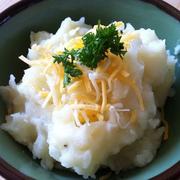 Roasted garlic and lemon pepper mash potatoes