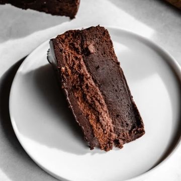 Chocolate mousse cake
