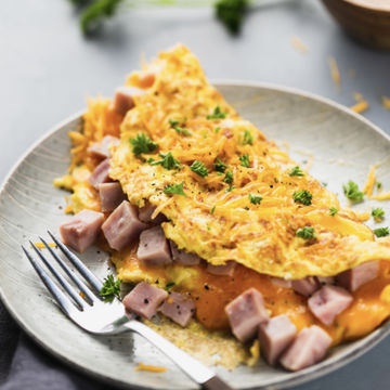 Ham and cheese omelette 