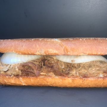 Pan con Lechon/ Pork Sandwich 