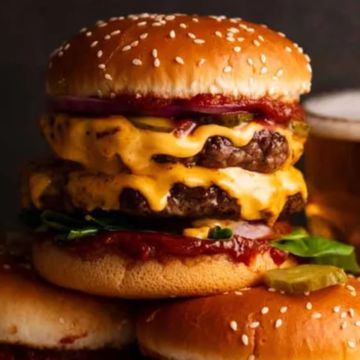 Double Cheeseburger