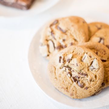 Chocolate Chip Cookie