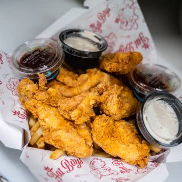 Chicken Strips w/ Fries