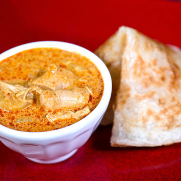 Roti Bread & Curry Dipping Sauce