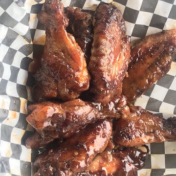 Honey Hot Smoke Chicken Wings
