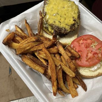 Single & Double Deluxe Cheeseburger