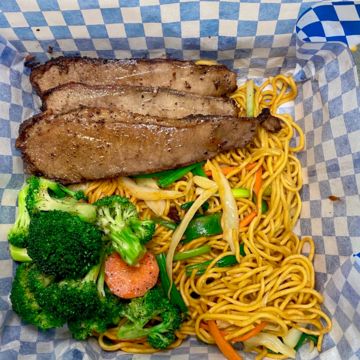 Japanese style Yakisoba with Beef brisket 