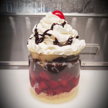 Chocolate Covered Strawberry Cup-Pie