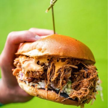 Cajun pulled pork sandwich 