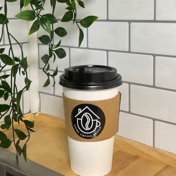12 OZ HOT Flavored Latte , Mocha or Caramel Macchiato 