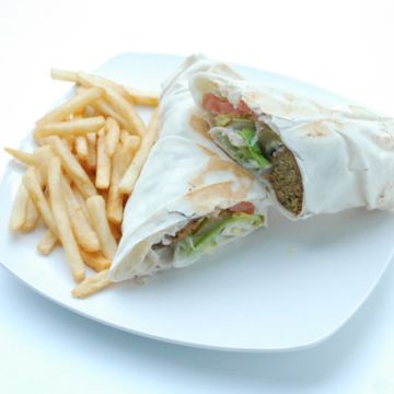 Falafel Sandwich with Fries 