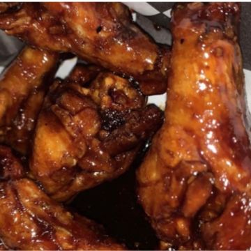 CHICKEN WINGS